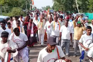 Seethakka warns against falling for BRS leaders’ deceitful tactics