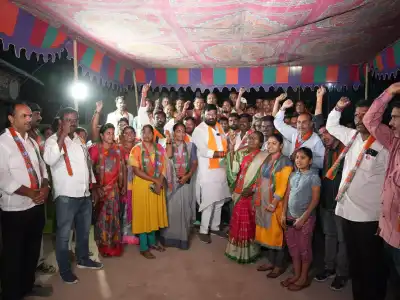 Srisailam Goud witnessed 200 BRS leaders joining BJP in Quthbullapur