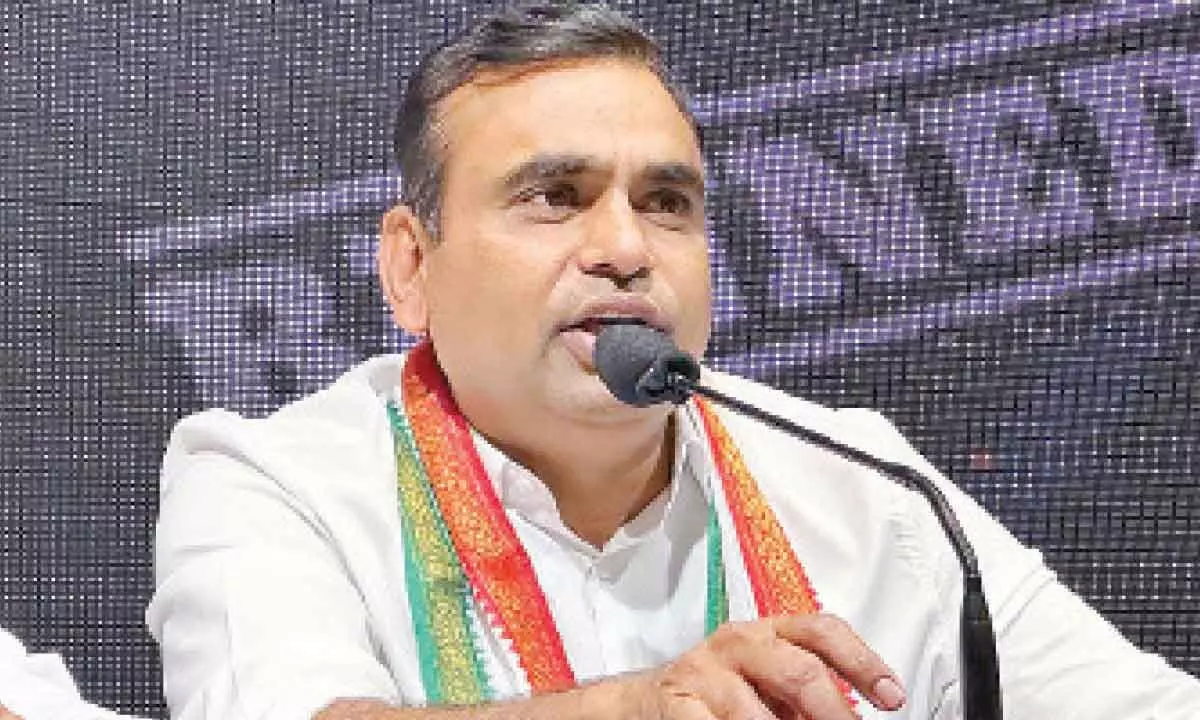 State Congress alleges ECI yielded to BJP and BRS pressure in imposing ban on TV AD videos