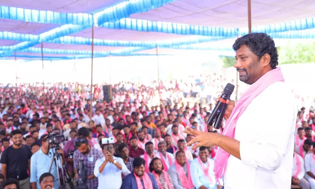 Suman Imparts Winning Formula to BRS Cadres in Mancherial