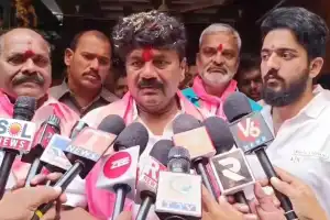 Talasani Srinivas Yadav leads campaign, highlights Congress’ failure in Karnataka