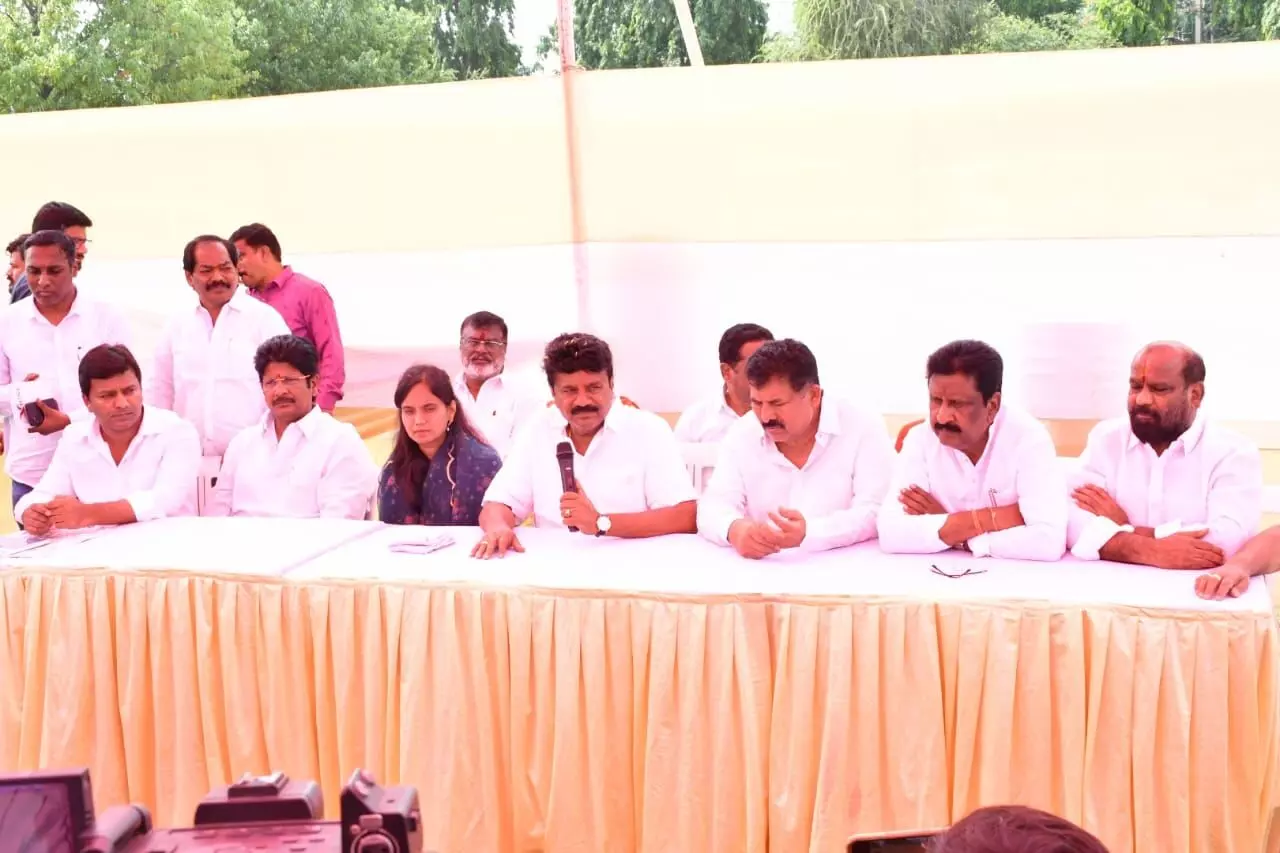 Talasani Srinivas Yadav urges massive attendance at KCR’s gathering