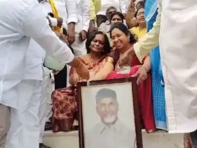 TDP members elated as Chandrababu Naidu granted bail for health reasons