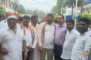 Venela, Congress candidate for Secunderabad Cantonment, organizes roadshow in Vasavi Nagar