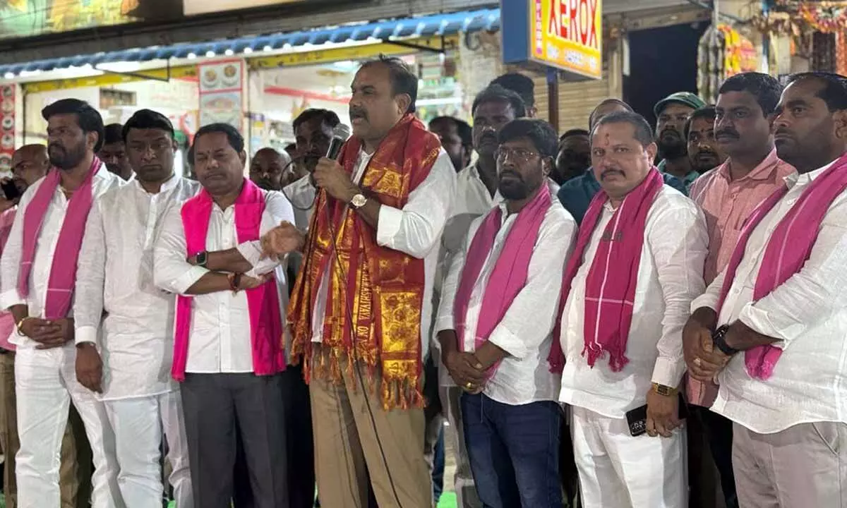 Vote for car, says Uppal BRS incharge Ravula Sridhar Reddy, emphasizing KCR’s model