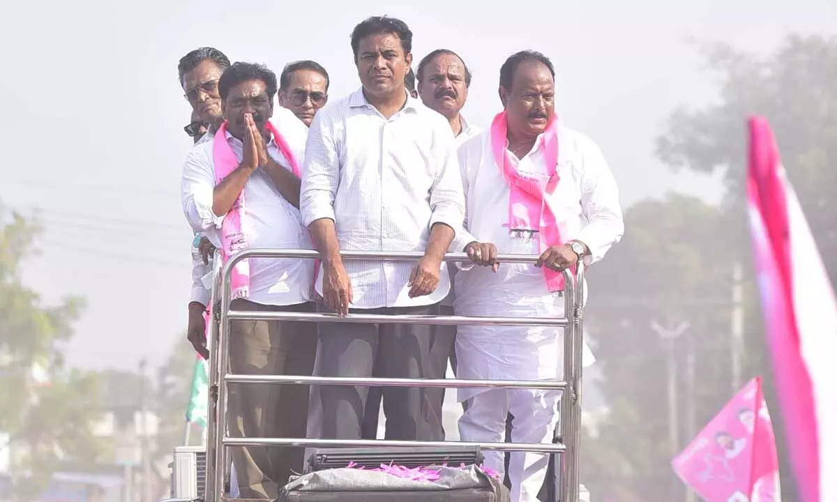 Warm Welcome Awaits KTR’s Roadshow in Velogonda