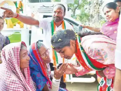 Yashawani claims BRS has trapped TS in a debt crisis in Jangaon.