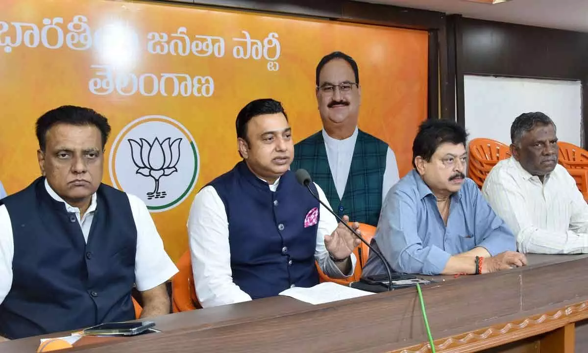 Zaffar Islam accuses BRS and Congress of deceiving the public