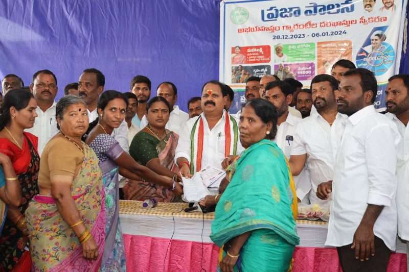 MLA Veerlapalli Shankar Highlights Developmental Concerns at Jahangir Pir Dargah