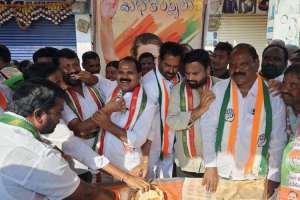 Political Leaders Unite in Birthday Celebration for Sonia Gandhi in Telangana