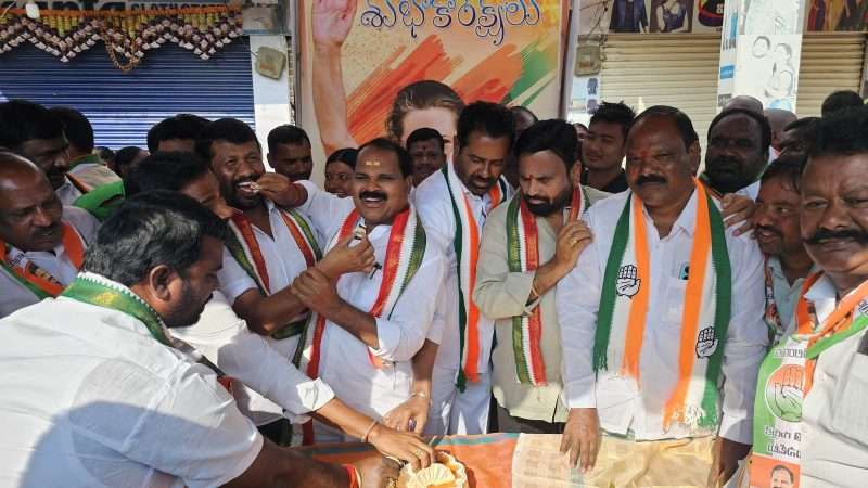 Political Leaders Unite in Birthday Celebration for Sonia Gandhi in Telangana