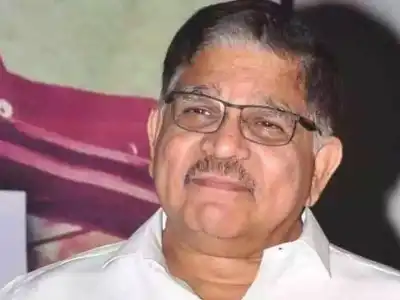 Allu Aravind seeks support from Congress government leaders for the film industry