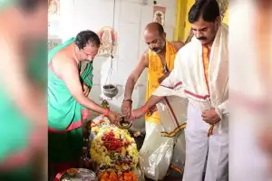 Bandi to take responsibility for temple adoption in Karimnagar