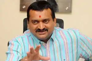 Bandla Ganesh criticizes Swedha Patram of BRS