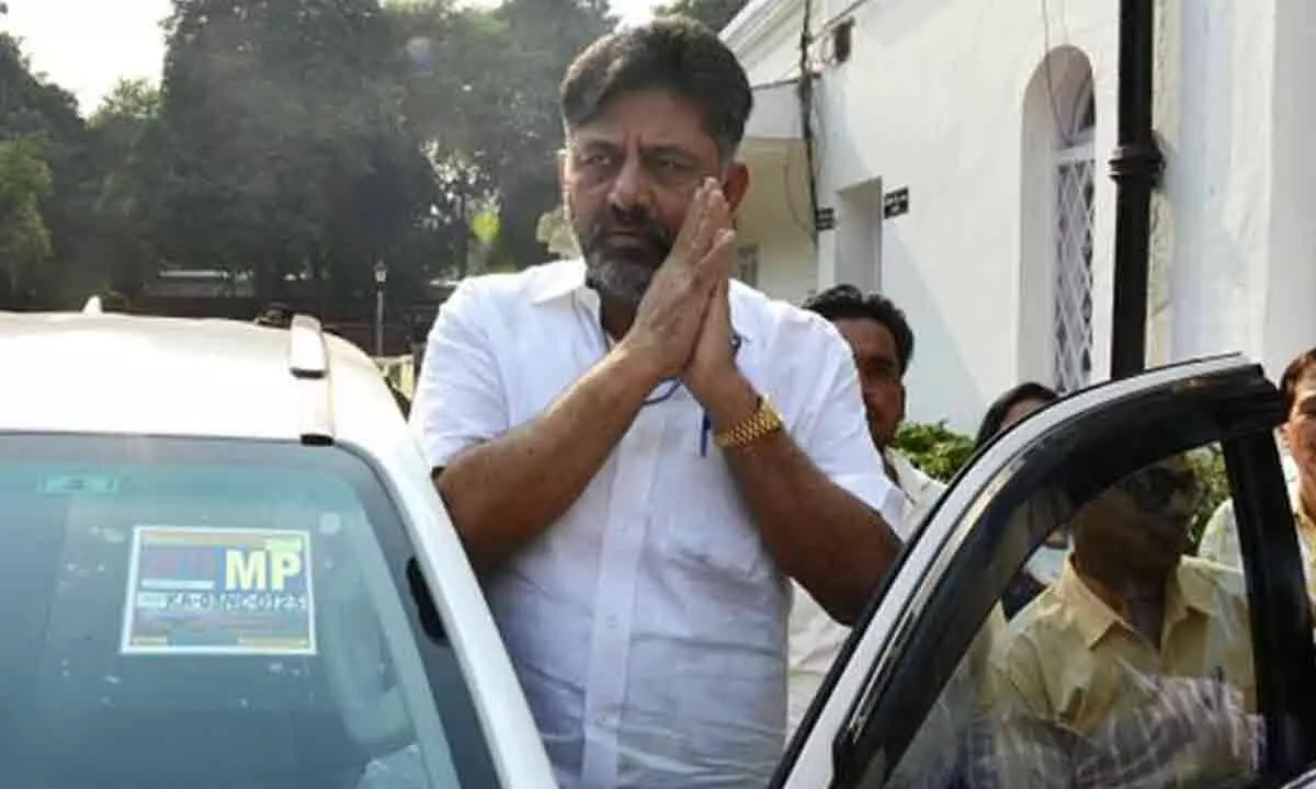 Congress leader DK Shiva Kumar to visit Hyderabad today in anticipation of election outcome