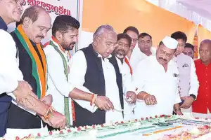 Congress leaders in Hyderabad celebrate Sonia Gandhi’s birthday