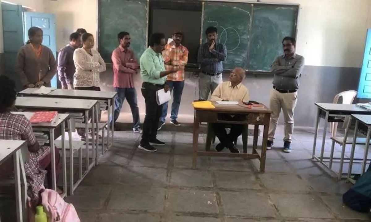 District Education Officer pays a visit to Ganneruvaram School in Karimnagar