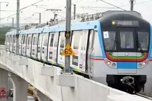 Extended operating hours for metro trains today