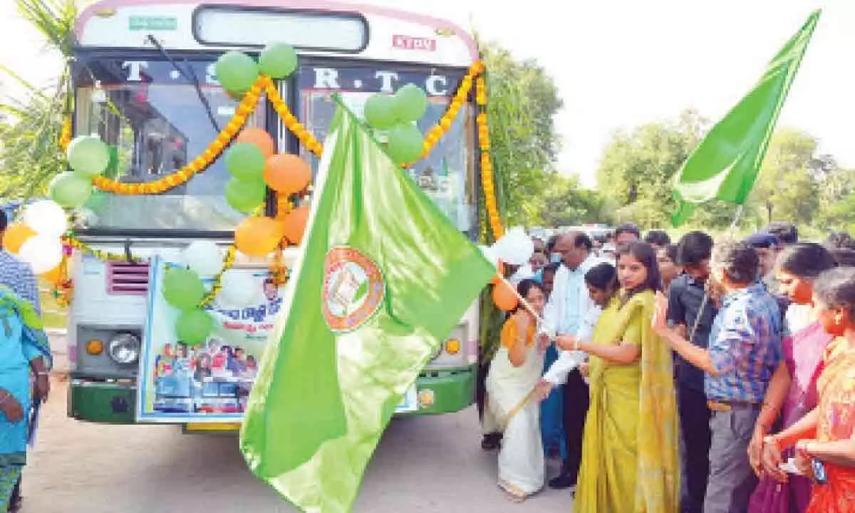 Flag Off of ‘Mahalaxmi’ Scheme in Kothagudem