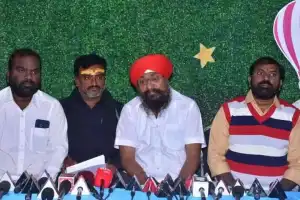 Former Mayor Sardar Ravinder Singh alleges Rs 130 crore corruption in Smart City projects in Karimnagar.