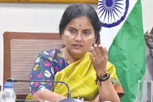 Government receives 746,000 applications on the first day of Praja Palana program.