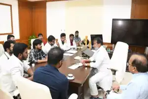 Junior doctors in Hyderabad cancel strike
