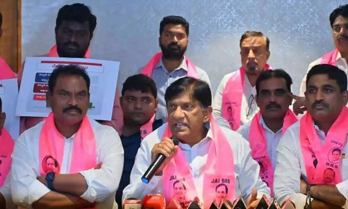Karimnagar: BRS government’s assets should be a topic of discussion for Congress as well