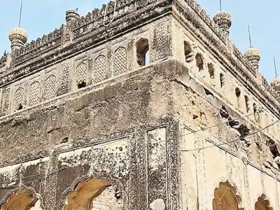 Maqbara Kalyan Nawab in Hyderabad Continues to Suffer Neglect