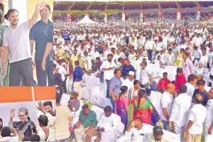 Ministers in Hyderabad greeted with enthusiastic cheers as they take oath