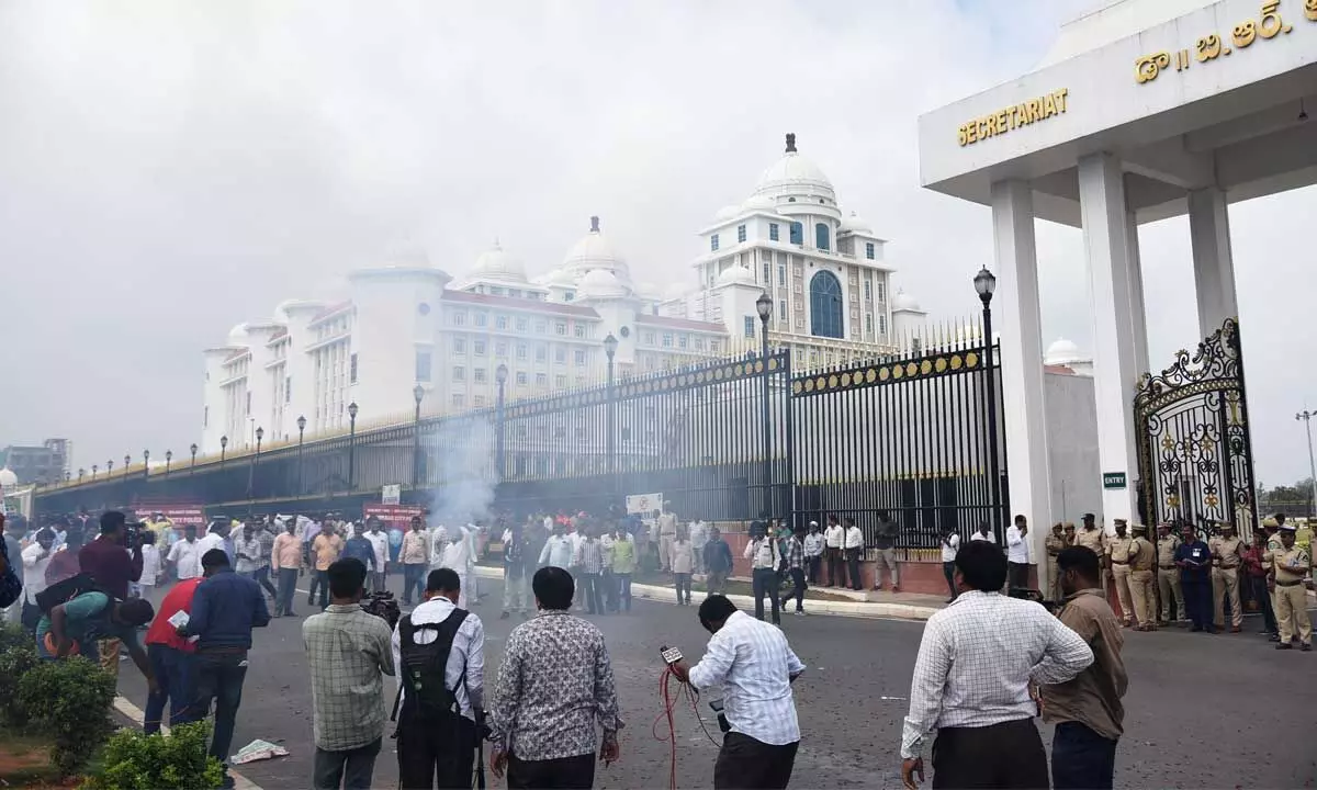 New government formation brings joy to Secretariat staff