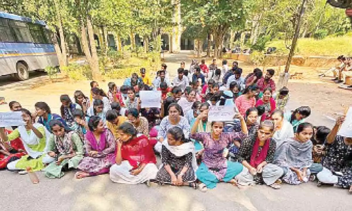 Nizam College students in Hyderabad express frustration over inadequate hostel amenities