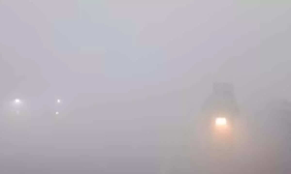 Palamuru engulfed in dense smog, causing visibility issues