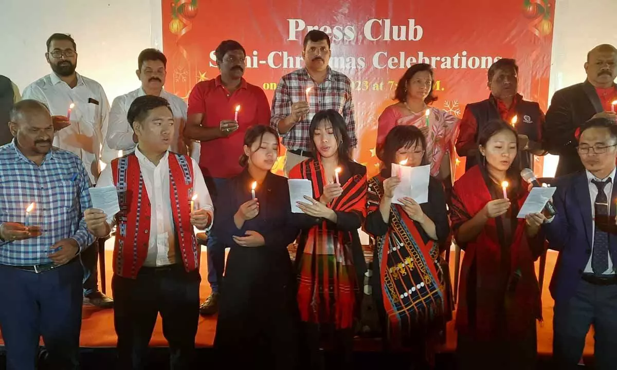 Press club hosts extravagant Semi-Christmas festivities