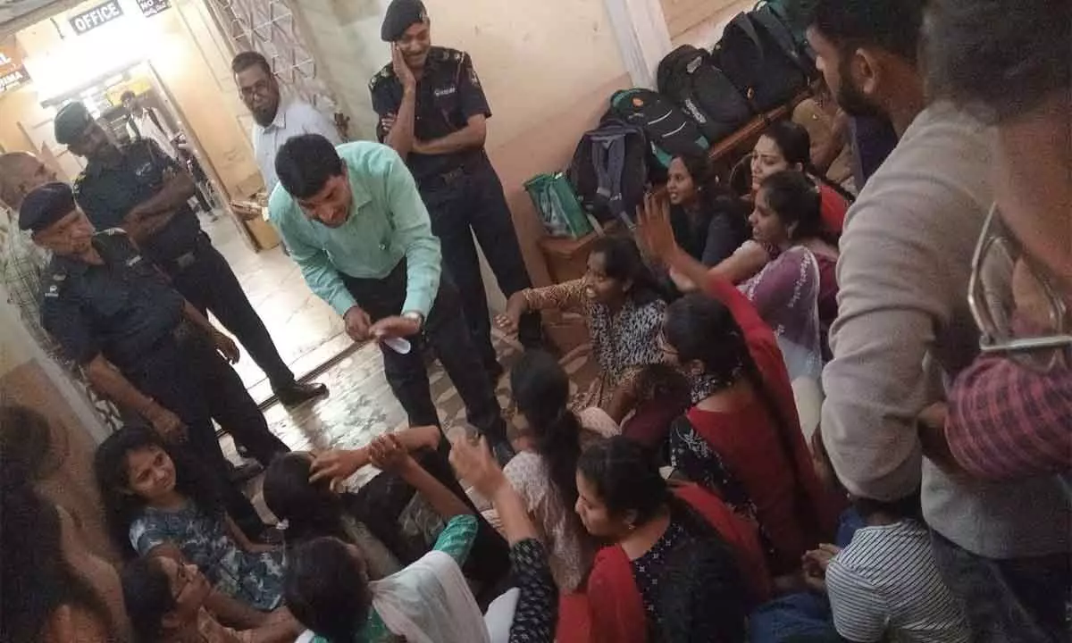 Protest Erupts Among Nizam College Students