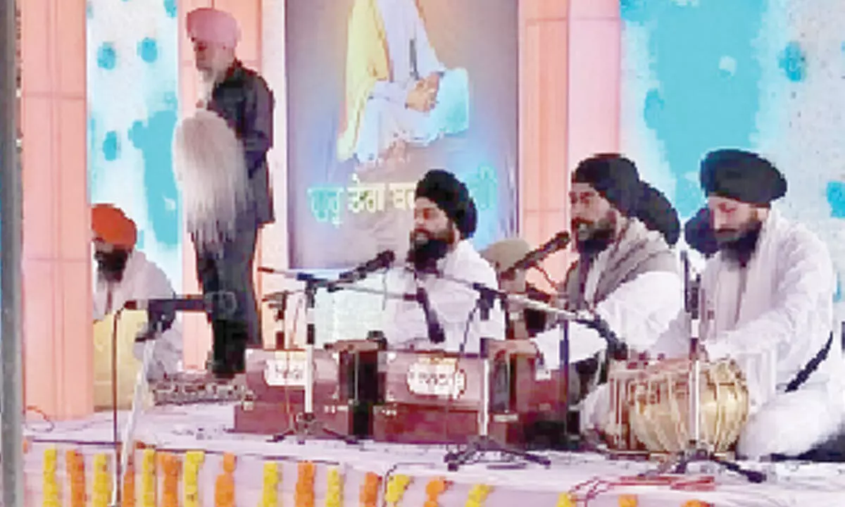 Sikhs Commemorate 348th Martyrdom Anniversary of Ninth Sikh Guru with Genuine Devotion