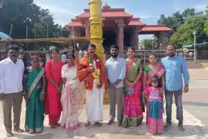 Singireddy Niranjan Reddy seeks blessings at Jogulamba Ammavaru in Wanaparthy