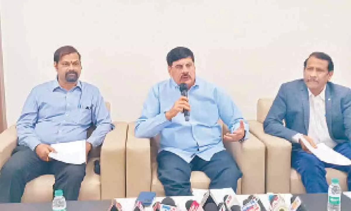 Today: JNTUH global alumni meet held in Hyderabad