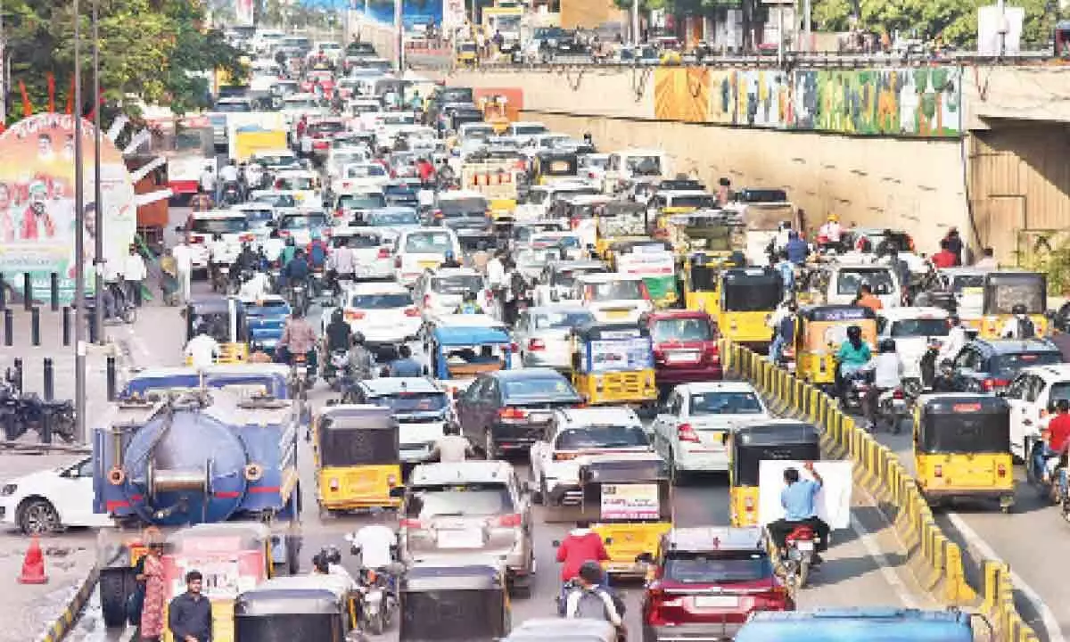 Traffic congestion in Hyderabad due to Chief Minister’s oath-taking ceremony