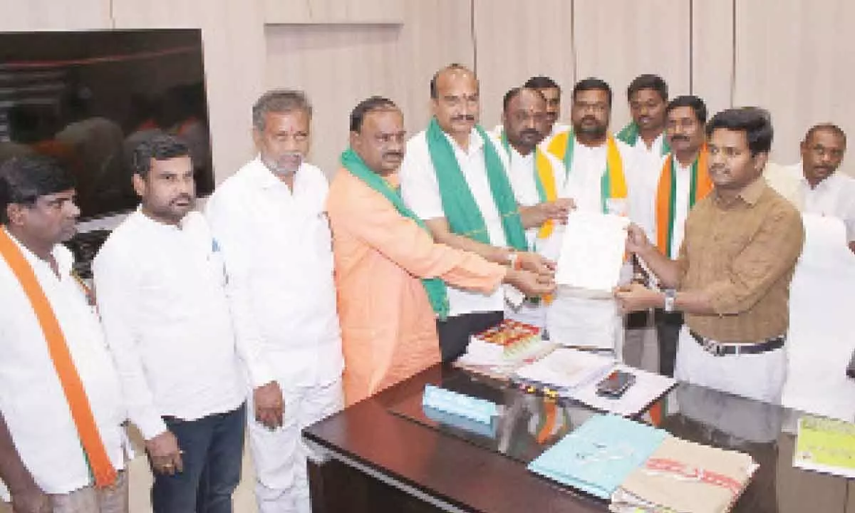 BJP Kisan Morcha urges government to execute farm loan waiver