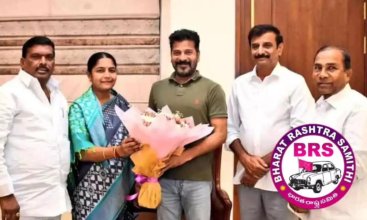 BRS MLAs pledge to meet the CM 100 times