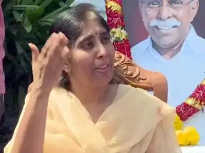 Congress to witness collaboration between Sunita, daughter of YS Vivekananda Reddy, and Sharmila, sister of Jagan