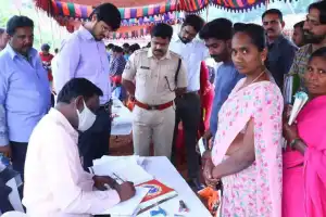 Deadline for applying to Telangana’s six guarantee schemes under Praja Palana ends today