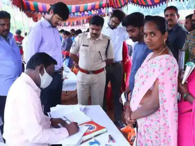 Deadline for applying to Telangana’s six guarantee schemes under Praja Palana ends today