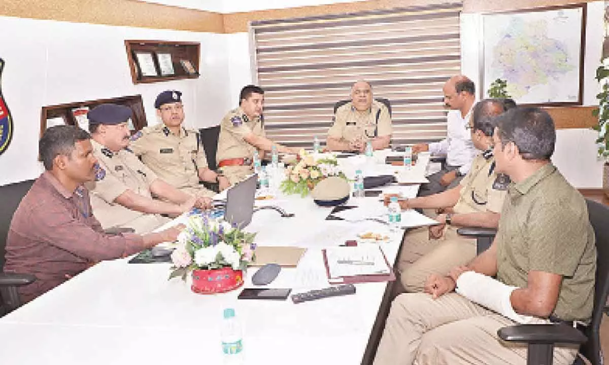 Greater Hyderabad’s traffic situation reviewed by DGP