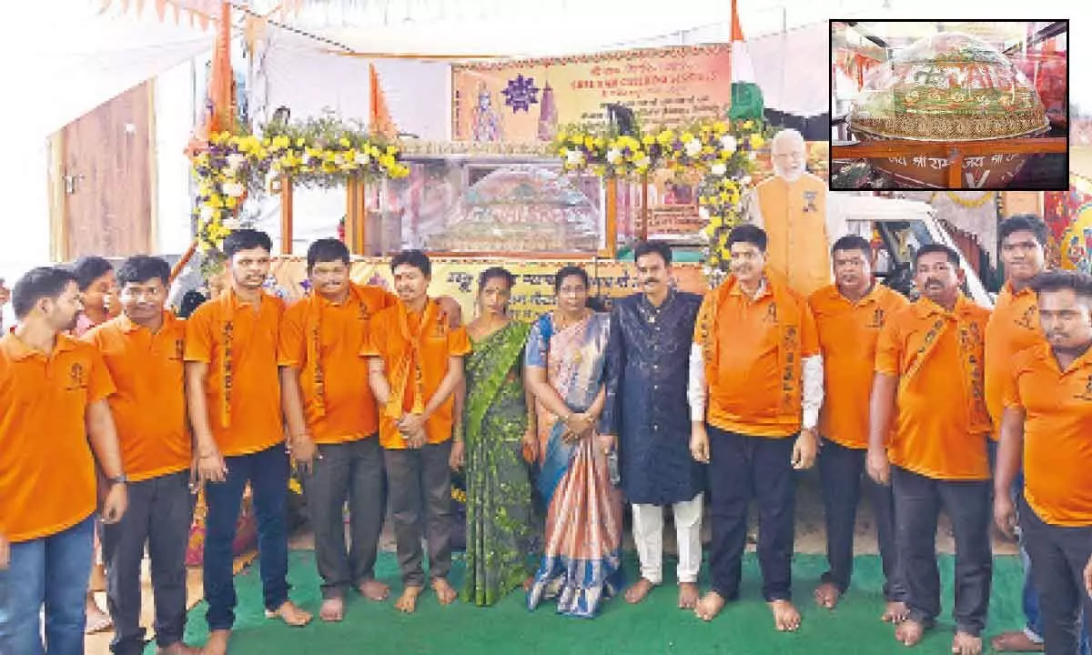 Hyderabad Man Crafts Enormous 1,265 kg Laddu as Offering for Ayodhya Temple