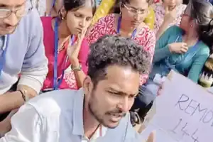 JNTU students in Hyderabad protest against substandard food and restrictions on girls