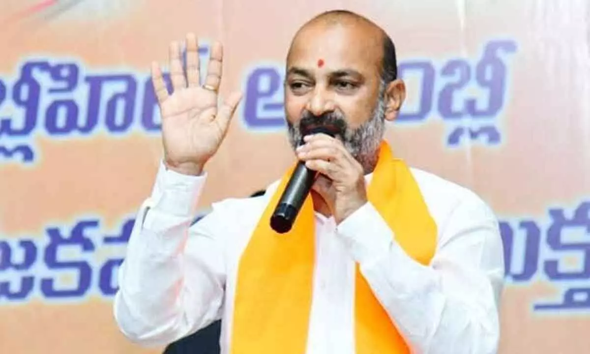 Karimnagar MP Bandi gets emotional over his Karseva pictures