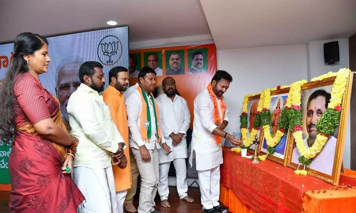 Kishan urges people to unite for Viksit Bharat