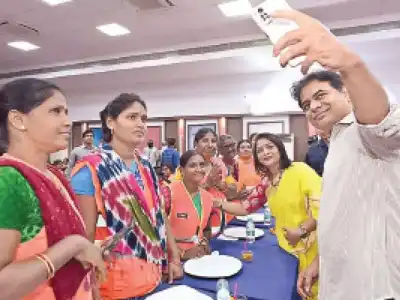 KTR starts the New Year with selfies and a lunch gathering with sanitation workers