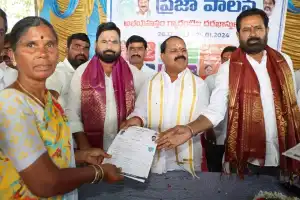 Legislator collaborates with ‘Praja Palana’ in Kothur Mandal